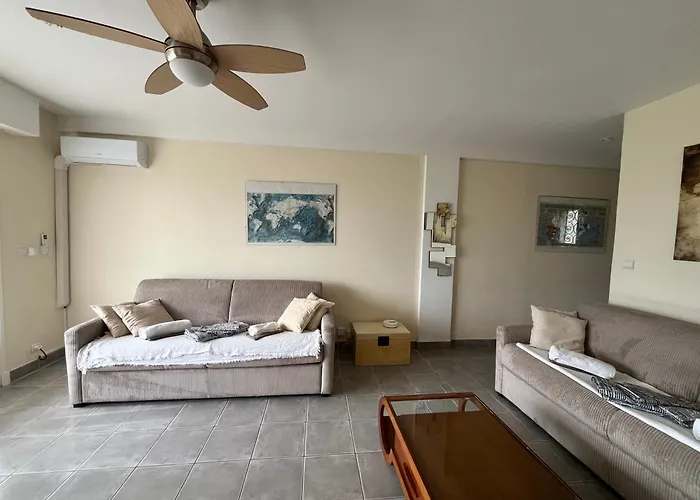 Beach, Sun, Air Conditioning And Parking In Agay! Apartamento *