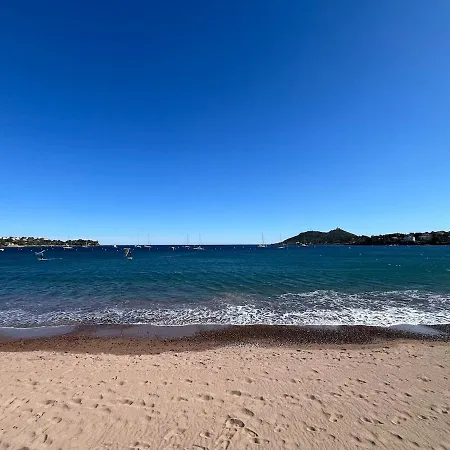 公寓 Beach, Sun, Air Conditioning And Parking In Agay! *