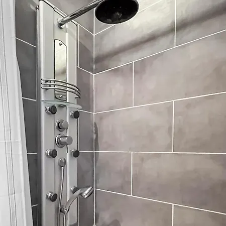 Beach, Sun, Air Conditioning And Parking In Agay! Lägenhet