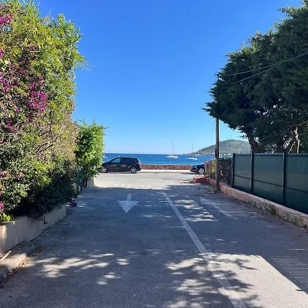 Beach, Sun, Air Conditioning And Parking In Agay! Lägenhet *