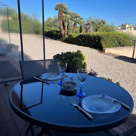 Beach, Sun, Air Conditioning And Parking In Agay! *